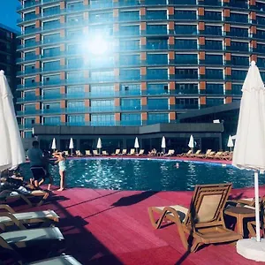 комплекс Euphoria Apartments&residence Апартаменты Батуми