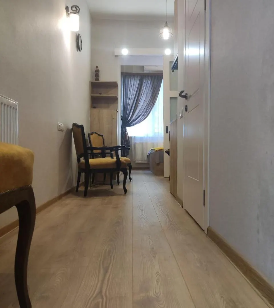 New Apartment Barnaba Close To Holiday Inn Тбилиси