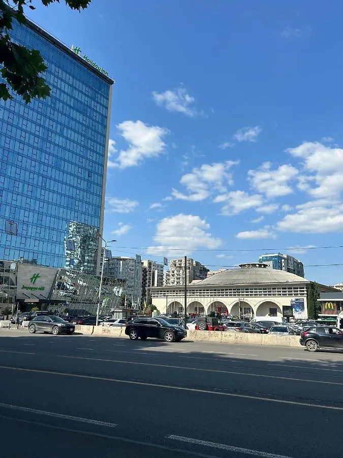 New Apartment Barnaba Close To Holiday Inn ティビリシ 0*,